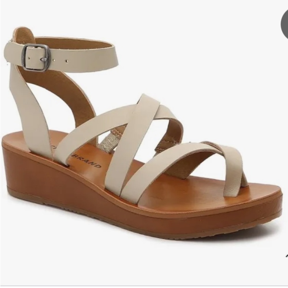 NWOT Lucky Brand “Hoami” sandal